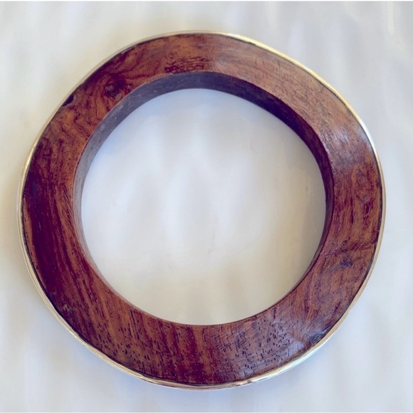 Silpada B1662 Rosewood wavy Bangle with Sterling Silver Accent - Picture 4 of 11